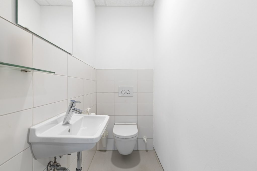 HUST Immobilien GmbH & Co. KG - Immobilienangebot - Eggenstein-Leopoldshafen - Alle - Exklusive Büro- oder Praxisfläche im Penthousestil mit großer Terrasse