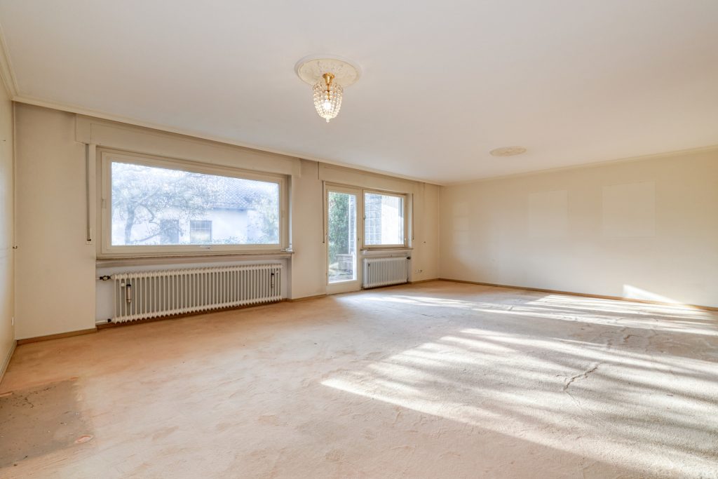 HUST Immobilien GmbH & Co. KG - Immobilienangebot - Baden-Baden / Oberbeuern - Alle - Wohnen nach eigenen Vorstellungen – sanierungsbedürftiges Reihenmittelhaus in Oberbeuern