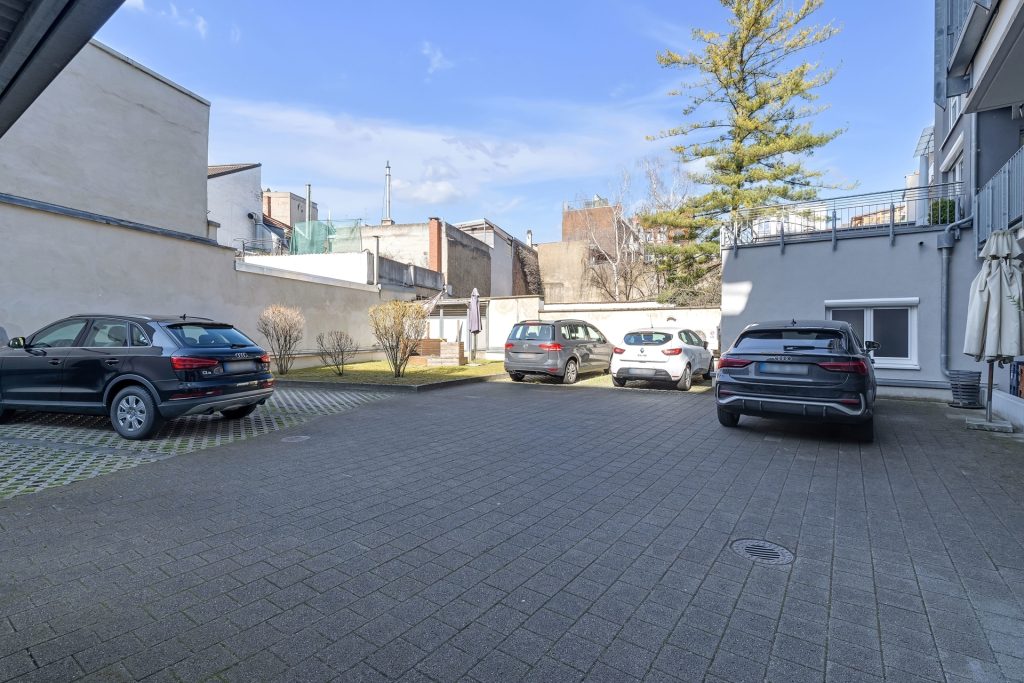 HUST Immobilien GmbH & Co. KG - Immobilienangebot - Karlsruhe - Alle - Exklusives Innenstadt-Penthouse mit 5 Terrassen und 2 Kfz-Stellplätzen