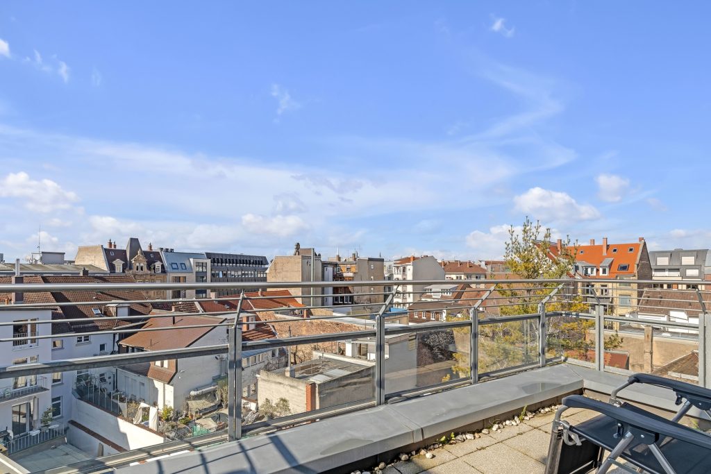 HUST Immobilien GmbH & Co. KG - Immobilienangebot - Karlsruhe - Alle - Exklusives Innenstadt-Penthouse mit 5 Terrassen und 2 Kfz-Stellplätzen