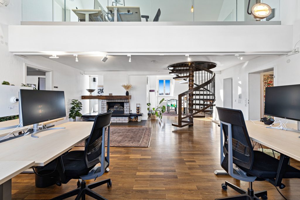 HUST Immobilien GmbH & Co. KG - Immobilienangebot - Karlsruhe - Alle - Arbeiten und Wohnen im Herzen Karlsruhes – Vielseitig nutzbare Immobilie