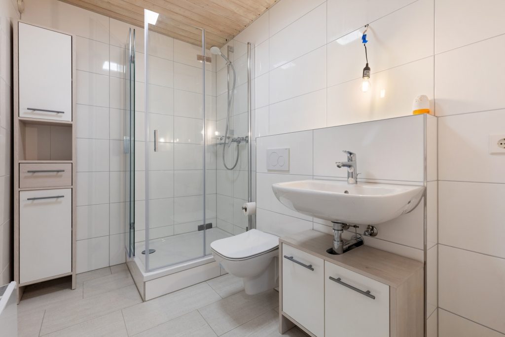 HUST Immobilien GmbH & Co. KG - Immobilienangebot - Ettlingen - Alle - Bezugsfreie 1-Zimmer-Wohnung mit Terrasse, Einbauküche und Gartenmitnutzung