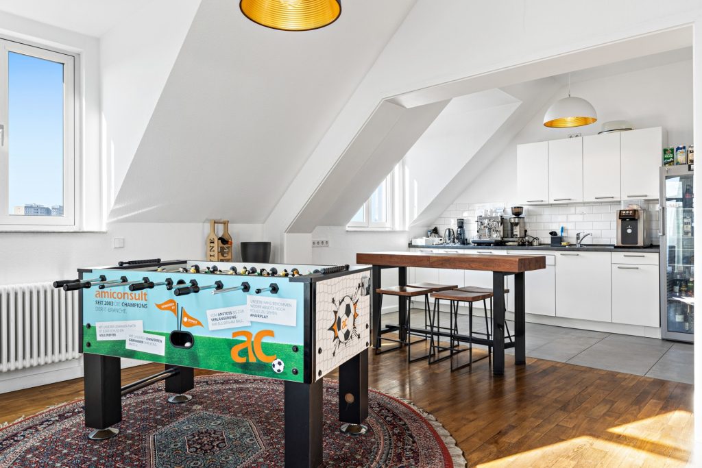 HUST Immobilien GmbH & Co. KG - Immobilienangebot - Karlsruhe - Alle - Arbeiten und Wohnen im Herzen Karlsruhes – Vielseitig nutzbare Immobilie