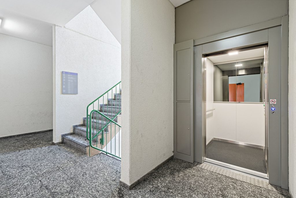 HUST Immobilien GmbH & Co. KG - Immobilienangebot - Karlsruhe - Alle - Arbeiten und Wohnen im Herzen Karlsruhes – Vielseitig nutzbare Immobilie