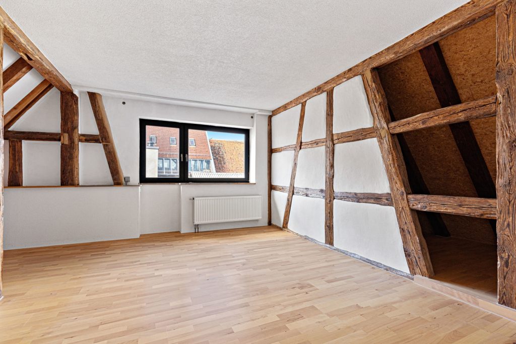 HUST Immobilien GmbH & Co. KG - Immobilienangebot - Stutensee / Friedrichstal - Alle - 2 in 1 - Zwei Gebäude mit separaten Grundstücken und Entwicklungspotenzial für Visionäre