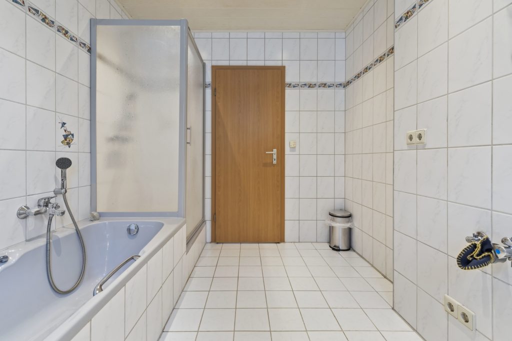 HUST Immobilien GmbH & Co. KG - Immobilienangebot - Jockgrim - Alle - Helle 3-Zimmer Wohnung mit 2 Balkonen und Stellplatz - sofort bezugsfrei
