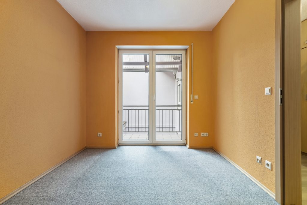 HUST Immobilien GmbH & Co. KG - Immobilienangebot - Jockgrim - Alle - Helle 3-Zimmer Wohnung mit 2 Balkonen und Stellplatz - sofort bezugsfrei