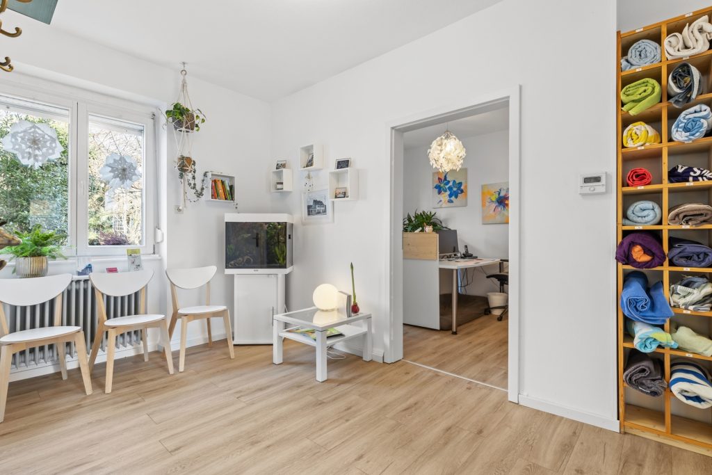 HUST Immobilien GmbH & Co. KG - Immobilienangebot - Baden-Baden - Alle - Sofort bezugsfrei! Mehr als nur vier Wände: Lebensraum mit Perspektive / Ooswinkel