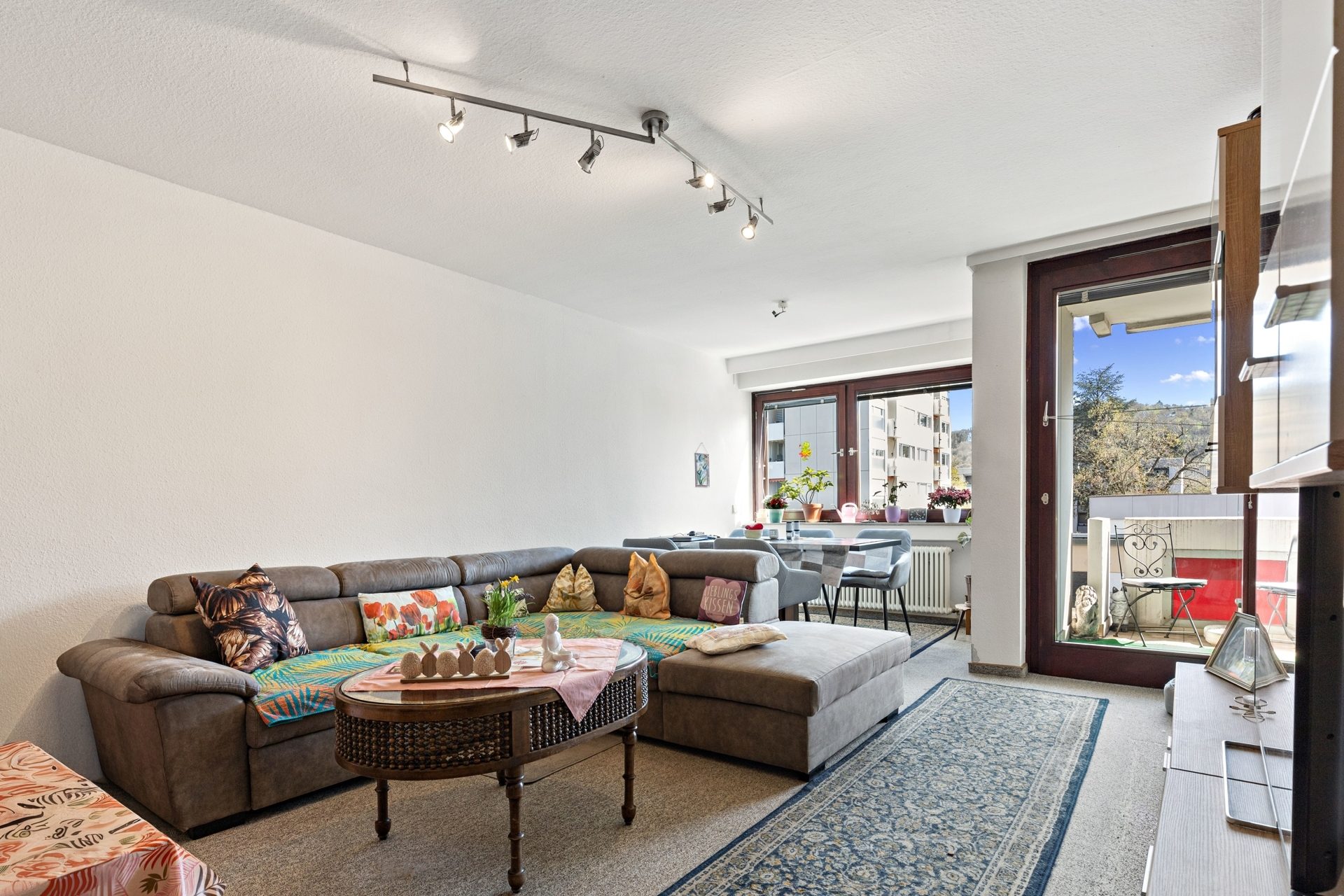 HUST Immobilien GmbH & Co. KG - Immobilienangebot - Karlsruhe / Grötzingen - Alle - Kapitalanleger aufgepasst! Vermietete 3-Zi. Wohnung mit 2 Balkonen und TG-Stellplatz in Grötzingen