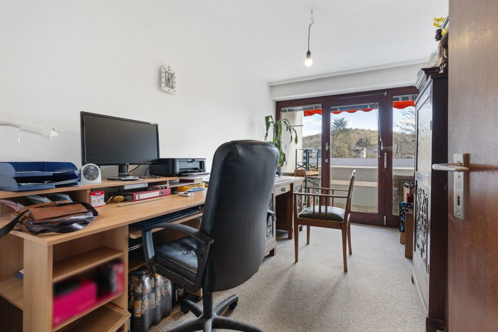 HUST Immobilien GmbH & Co. KG - Immobilienangebot - Karlsruhe / Grötzingen - Alle - Kapitalanleger aufgepasst! Vermietete 3-Zi. Wohnung mit 2 Balkonen und TG-Stellplatz in Grötzingen