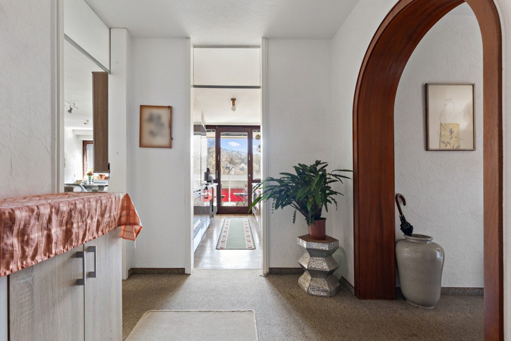 HUST Immobilien GmbH & Co. KG - Immobilienangebot - Karlsruhe / Grötzingen - Alle - Kapitalanleger aufgepasst! Vermietete 3-Zi. Wohnung mit 2 Balkonen und TG-Stellplatz in Grötzingen
