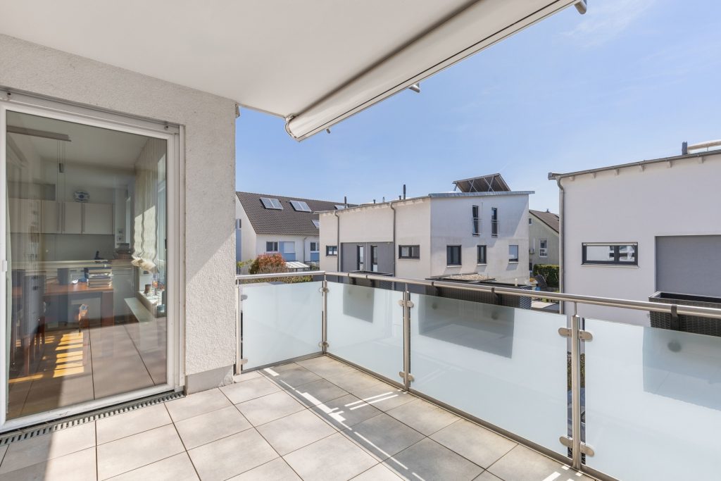 HUST Immobilien GmbH & Co. KG - Immobilienangebot - Stutensee / Blankenloch - Alle - Bezugsfrei & hochwertig: Ihr neues Zuhause mit zwei Balkonen!