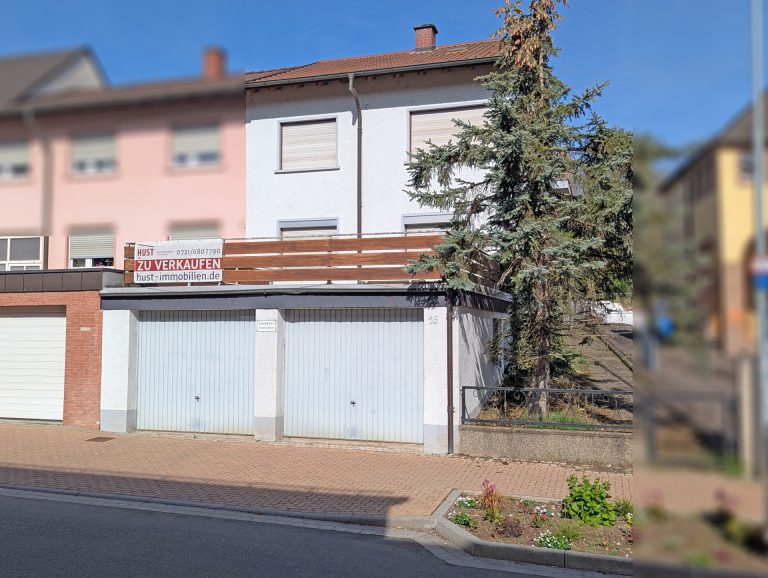 HUST Immobilien GmbH & Co. KG - Immobilienangebot - Östringen / Odenheim - Alle - Doppelhaushälfte mit großem Garten, zwei Garagen und Potenzial zur Verwirklichung Ihrer Wohnträume