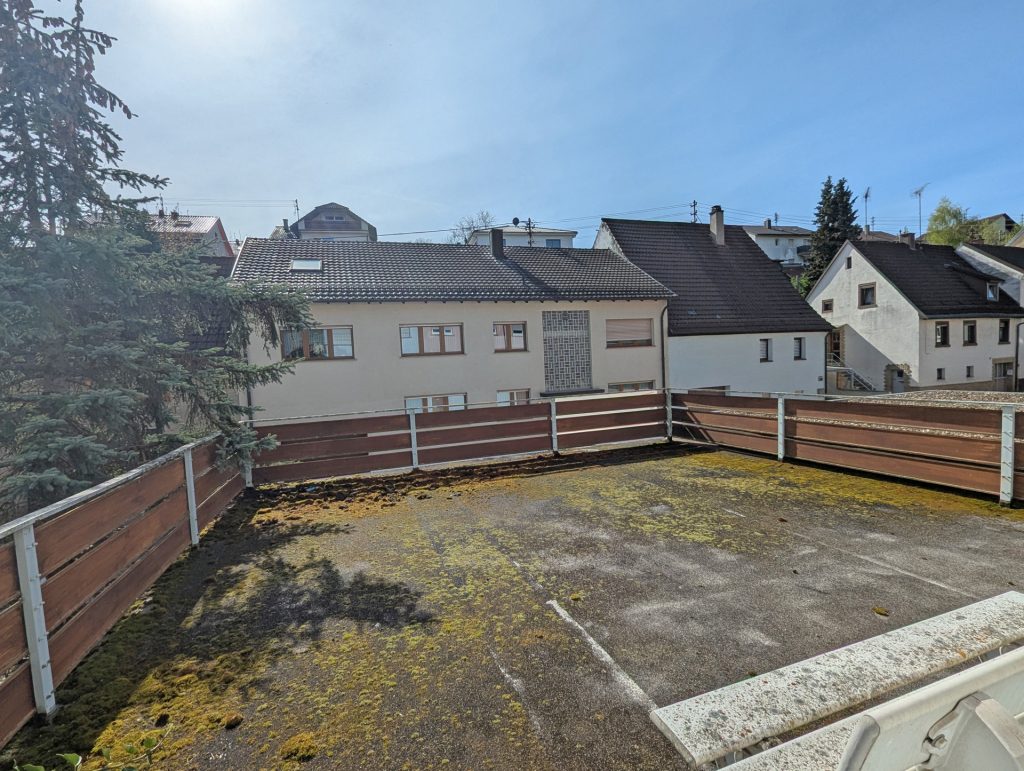 HUST Immobilien GmbH & Co. KG - Immobilienangebot - Östringen / Odenheim - Alle - Doppelhaushälfte mit großem Garten, zwei Garagen und Potenzial zur Verwirklichung Ihrer Wohnträume