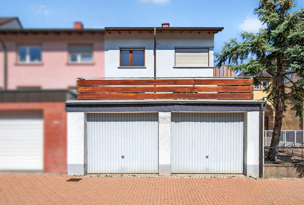 HUST Immobilien GmbH & Co. KG - Immobilienangebot - Östringen / Odenheim - Alle - Wohnen mit Perspektive – Doppelhaushälfte mit großem Garten und Entwicklungspotenzial in Odenheim