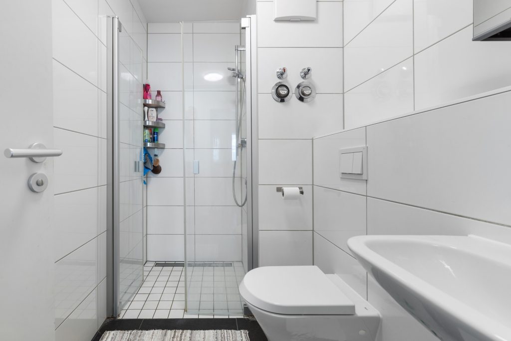 HUST Immobilien GmbH & Co. KG - Immobilienangebot - Karlsruhe / Knielingen - Alle - 4-Zimmer-Erdgeschosswohnung mit Terrasse und großem Garten in Knielingen - aktuell vermietet