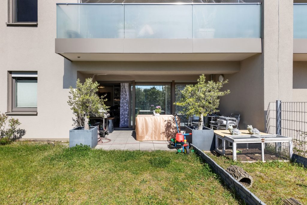 HUST Immobilien GmbH & Co. KG - Immobilienangebot - Karlsruhe / Knielingen - Alle - 4-Zimmer-Erdgeschosswohnung mit Terrasse und großem Garten in Knielingen - aktuell vermietet