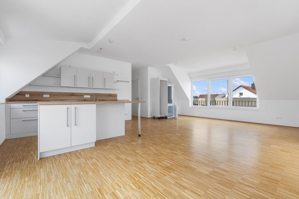 HUST Immobilien GmbH & Co. KG - Immobilienangebot - Stutensee - Alle - Eine Wohnung zum verlieben - Neubau, große Terrasse und offener Wohnbereich mit viel Licht.