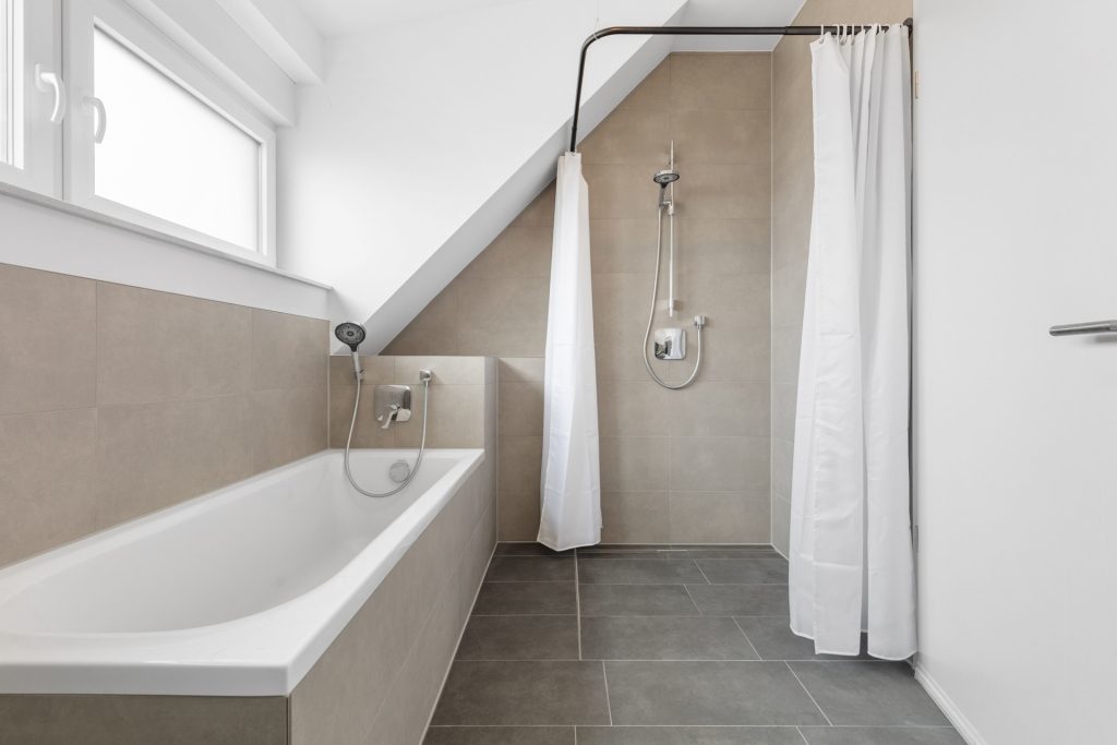 HUST Immobilien GmbH & Co. KG - Immobilienangebot - Stutensee - Alle - Eine Wohnung zum verlieben - Neubau, große Terrasse und offener Wohnbereich mit viel Licht.
