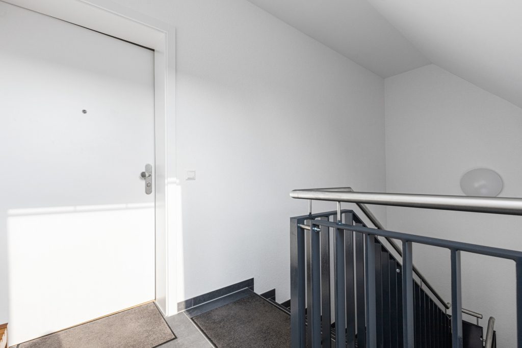 HUST Immobilien GmbH & Co. KG - Immobilienangebot - Stutensee - Alle - Eine Wohnung zum verlieben - Neubau, große Terrasse und offener Wohnbereich mit viel Licht.