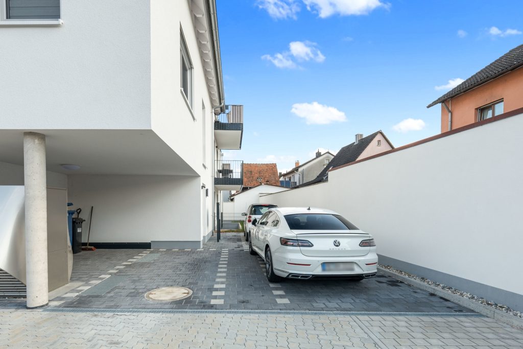 HUST Immobilien GmbH & Co. KG - Immobilienangebot - Stutensee - Alle - Eine Wohnung zum verlieben - Neubau, große Terrasse und offener Wohnbereich mit viel Licht.