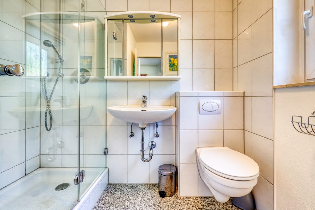 HUST Immobilien GmbH & Co. KG - Immobilienangebot - Karlsruhe - Alle - Einfamilienhaus mit großem Grundstück und viel Potential