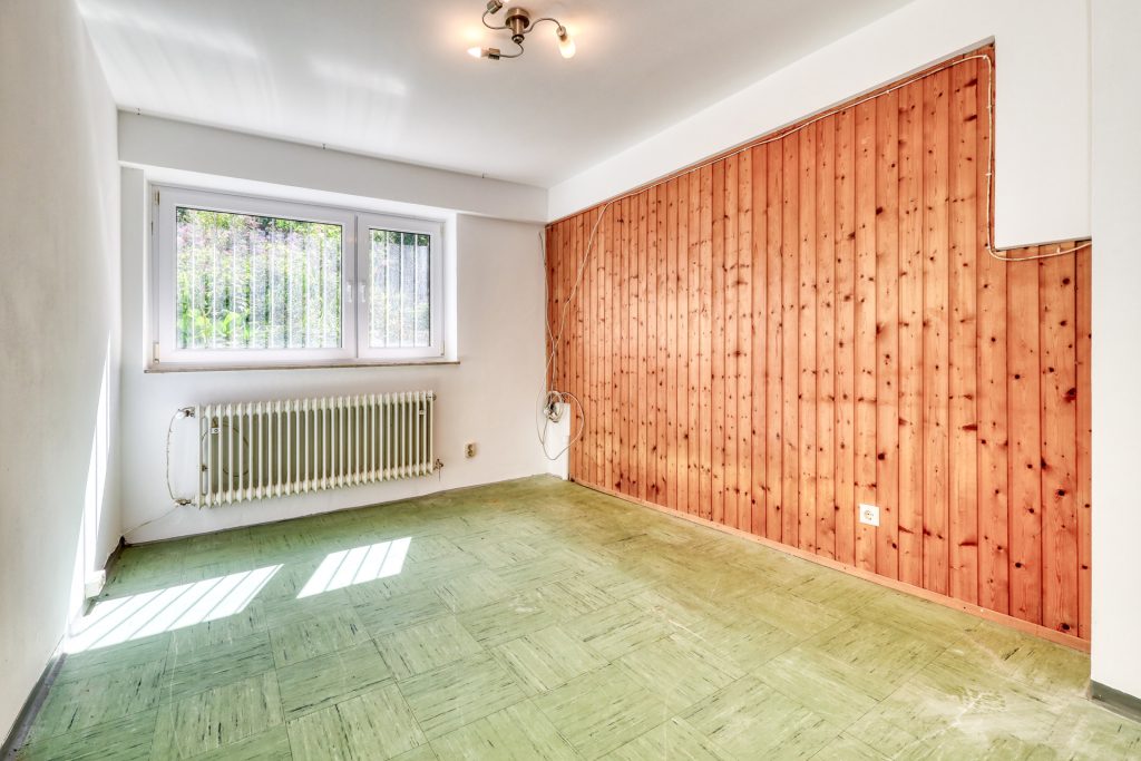 HUST Immobilien GmbH & Co. KG - Immobilienangebot - Karlsruhe - Alle - Einfamilienhaus mit großem Grundstück und viel Potential