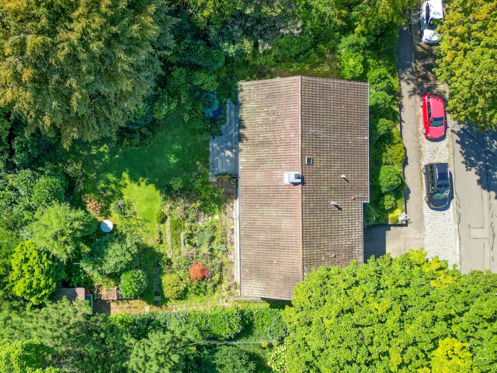 HUST Immobilien GmbH & Co. KG - Immobilienangebot - Karlsruhe - Alle - Einfamilienhaus mit großem Grundstück und viel Potential