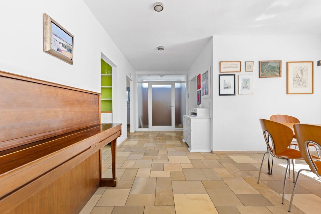 HUST Immobilien GmbH & Co. KG - Immobilienangebot - Karlsruhe - Alle - Platz für alle, Raum für Neues – Ihr Familiendomizil mit Einliegerwohnung und viel Grün