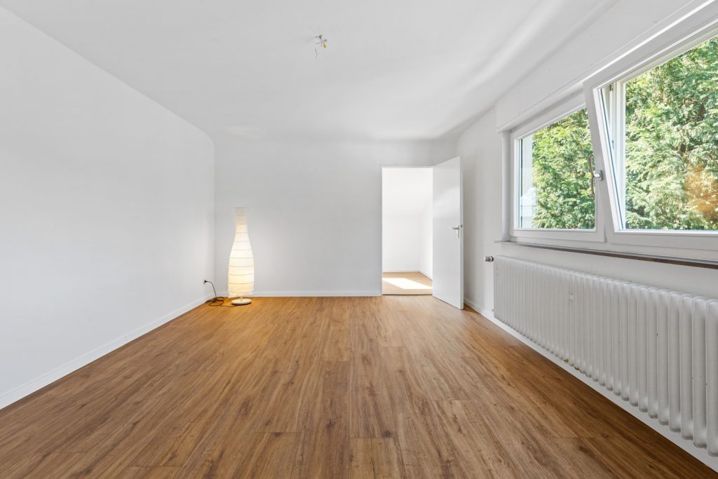 HUST Immobilien GmbH & Co. KG - Immobilienangebot - Karlsruhe - Alle - Platz für alle, Raum für Neues – Ihr Familiendomizil mit Einliegerwohnung und viel Grün