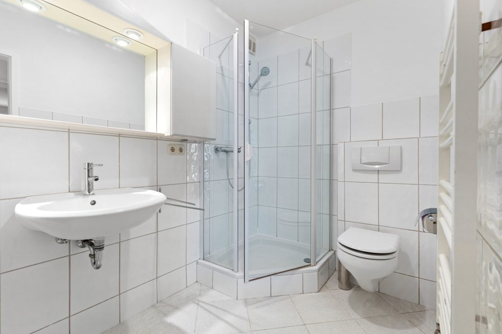 HUST Immobilien GmbH & Co. KG - Immobilienangebot - Karlsruhe - Alle - Platz für alle, Raum für Neues – Ihr Familiendomizil mit Einliegerwohnung und viel Grün