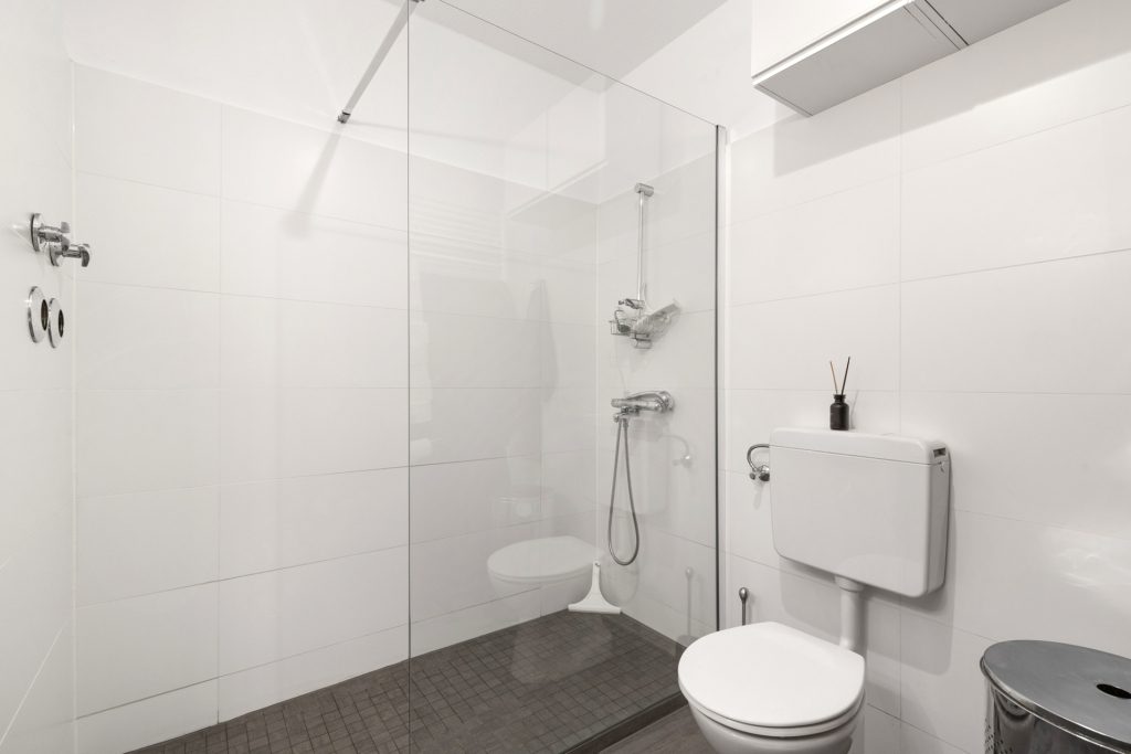 HUST Immobilien GmbH & Co. KG - Immobilienangebot - Baden-Baden - Alle - Aus 1 wird 2 - Wohnung, mit der Option zur Umwandlung in zwei - frei ab August!