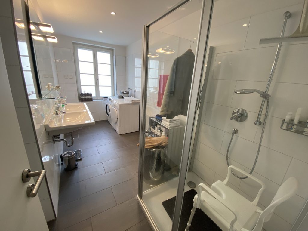 HUST Immobilien GmbH & Co. KG - Immobilienangebot - Karlsruhe - Alle - Kapitalanleger aufgepasst! Sanierte, charmante 3-Zimmer-Altbauwohnung im Herzen von Durlach