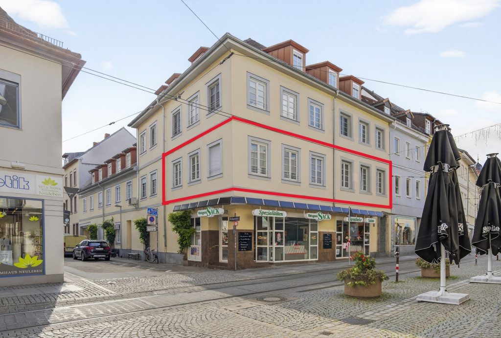 HUST Immobilien GmbH & Co. KG - Immobilienangebot - Karlsruhe / Durlach - Alle - Sanierte, charmante 3-Zimmer-Altbauwohnung im Herzen von Durlach