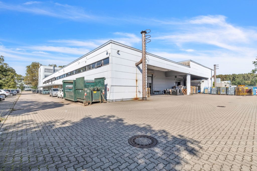 HUST Immobilien GmbH & Co. KG - Immobilienangebot - Karlsruhe - Alle - Büro mit Lager und guter BAB-Anbindung - Büro sofort bezugsfrei, Lager frei in Absprache