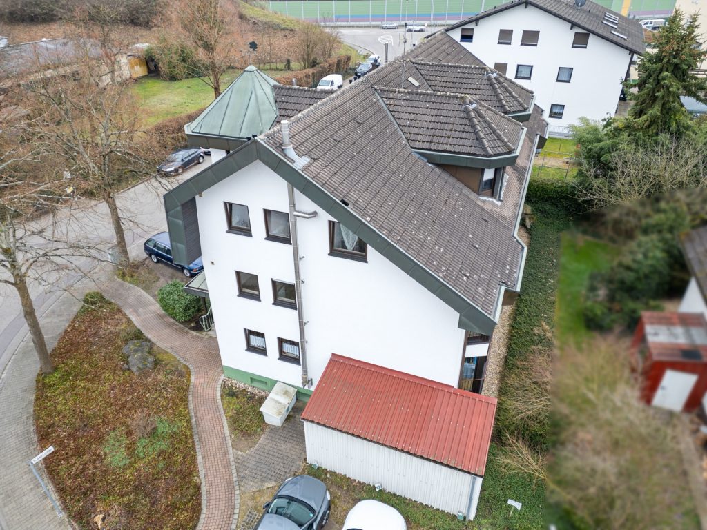 HUST Immobilien GmbH & Co. KG - Immobilienangebot - Sinzheim / Kartung - Alle - Gepflegtes Mehrfamilienhaus mit 12 Wohnungen in Sinzheim / Kartung bei Baden-Baden