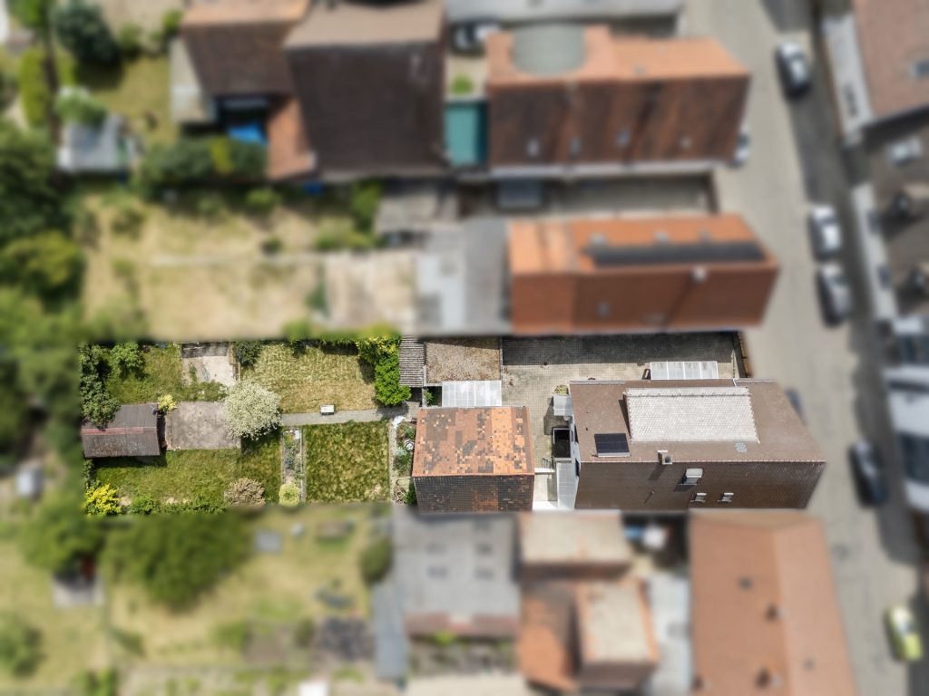 HUST Immobilien GmbH & Co. KG - Immobilienangebot - Stutensee / Spöck - Alle - Großzügiges Zuhause für Familien oder Mehrgenerationen – sofort bezugsfrei