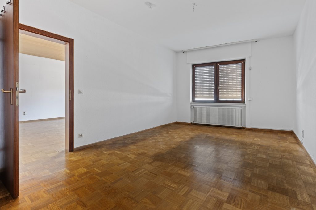 HUST Immobilien GmbH & Co. KG - Immobilienangebot - Stutensee / Spöck - Alle - Großzügiges Zuhause für Familien oder Mehrgenerationen – sofort bezugsfrei