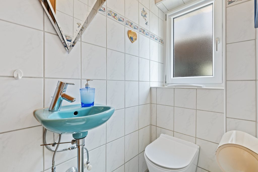HUST Immobilien GmbH & Co. KG - Immobilienangebot - Stutensee / Spöck - Alle - Großzügiges Zuhause für Familien oder Mehrgenerationen – sofort bezugsfrei