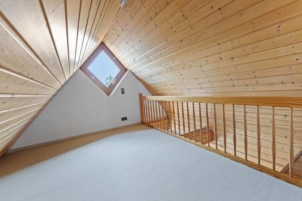 HUST Immobilien GmbH & Co. KG - Immobilienangebot - Stutensee / Spöck - Alle - Großzügiges Zuhause für Familien oder Mehrgenerationen – sofort bezugsfrei