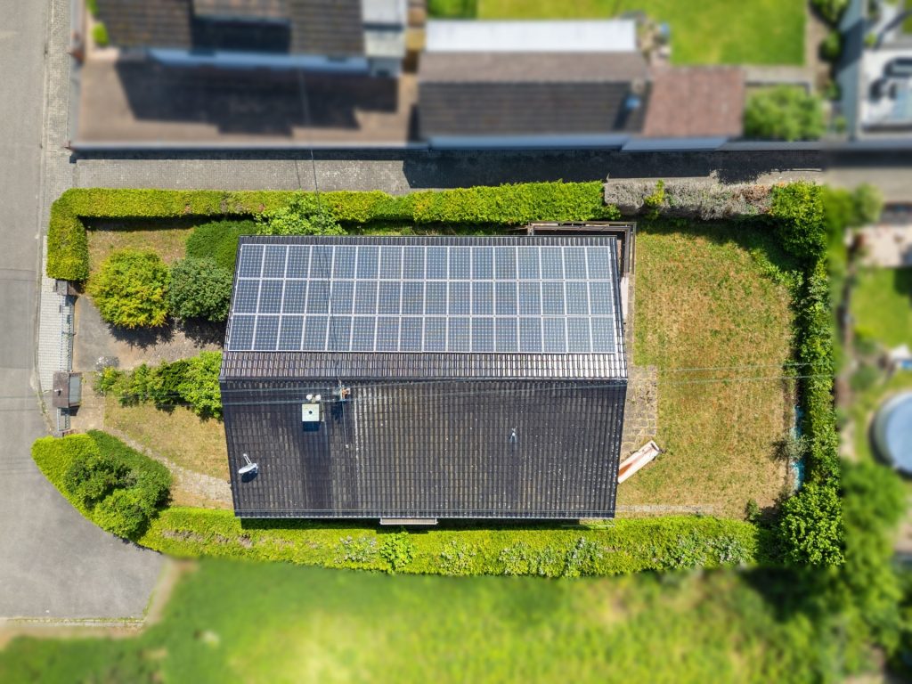 HUST Immobilien GmbH & Co. KG - Immobilienangebot - Leimersheim - Alle - Wohnen auf einer Ebene – Bungalow mit Gestaltungspotenzial in ruhiger Lage