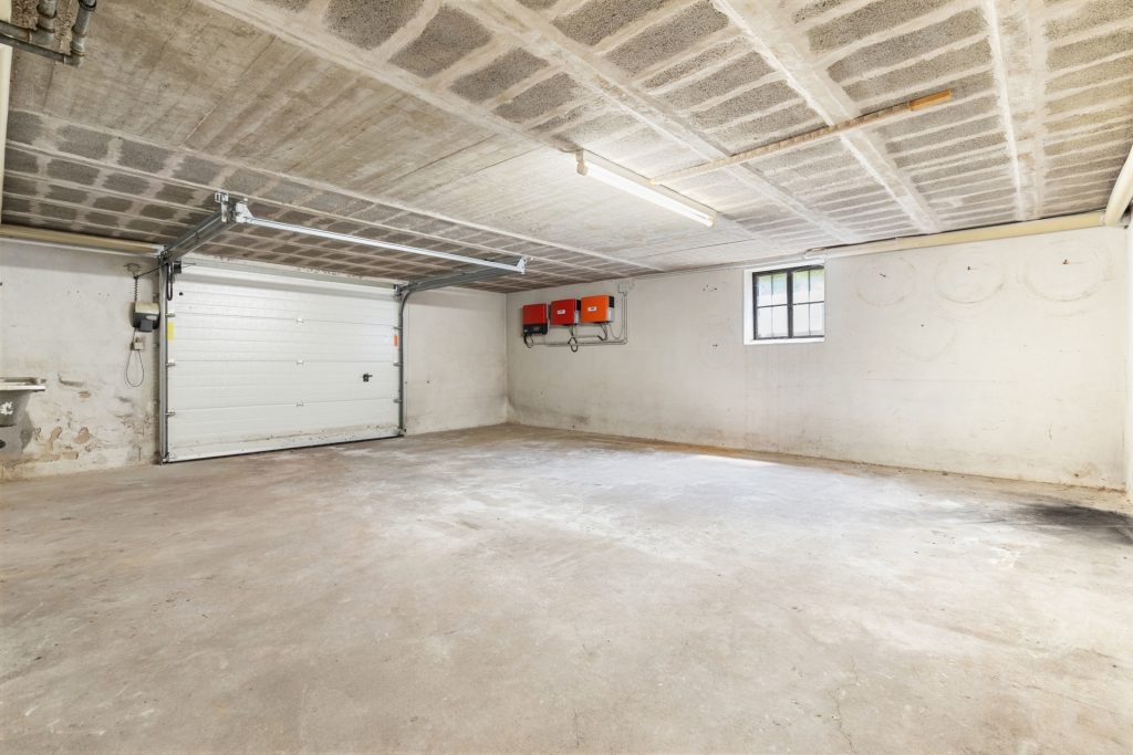 HUST Immobilien GmbH & Co. KG - Immobilienangebot - Leimersheim - Alle - Wohnen auf einer Ebene – Bungalow mit Gestaltungspotenzial in ruhiger Lage