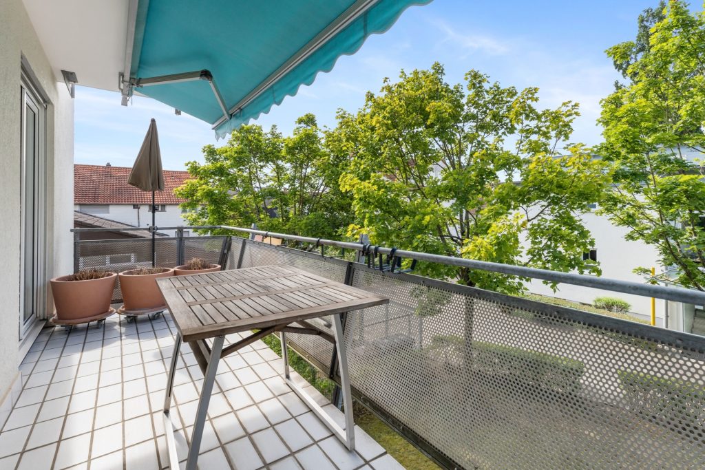HUST Immobilien GmbH & Co. KG - Immobilienangebot - Stutensee / Blankenloch - Alle - Kapitalanlage in Stutensee – Vermietete 2-Zimmer-Wohnung mit Balkon & Stellplätzen