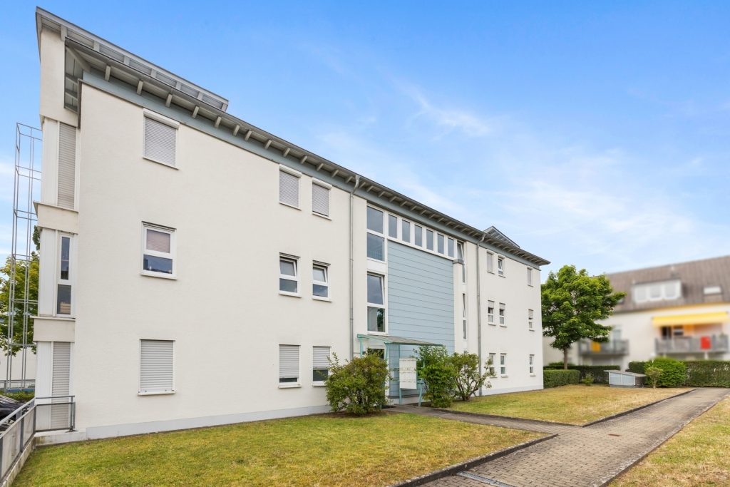 HUST Immobilien GmbH & Co. KG - Immobilienangebot - Stutensee / Blankenloch - Alle - Kapitalanlage in Stutensee – Vermietete 2-Zimmer-Wohnung mit Balkon & Stellplätzen