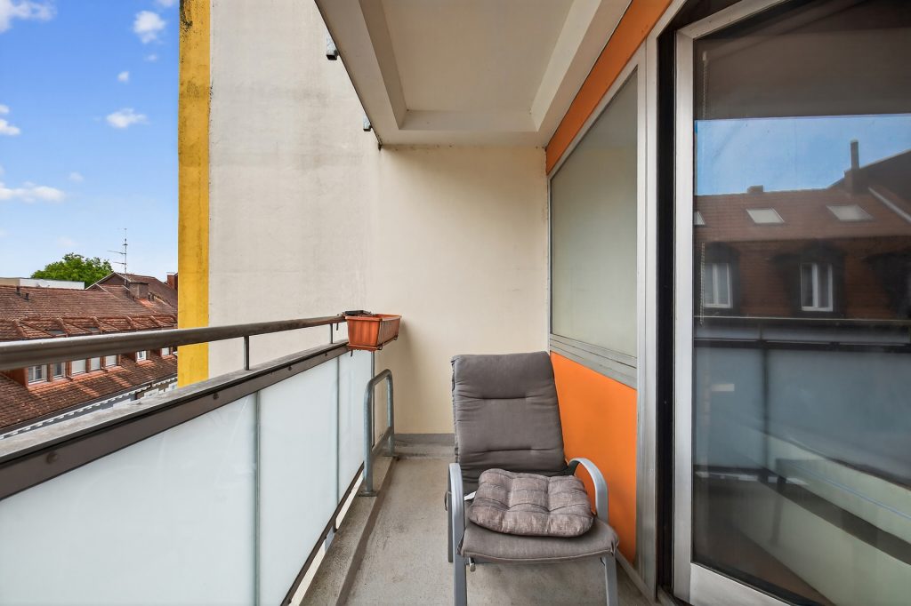 HUST Immobilien GmbH & Co. KG - Immobilienangebot - Karlsruhe - Alle - Kapitalanlage im Herzen von Karlsruhe – vermietete 1-Zimmer-Wohnung mit Loggia & TG-Stellplatz