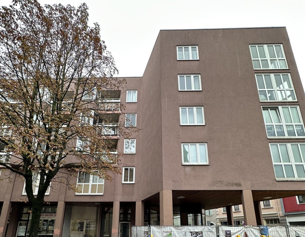 HUST Immobilien GmbH & Co. KG - Immobilienangebot - Karlsruhe - Alle - Komfortables 1-Zimmer-Appartement mit Stellplatz und EBK im Herzen von KA - Bezugsfrei ab 01.09.2025