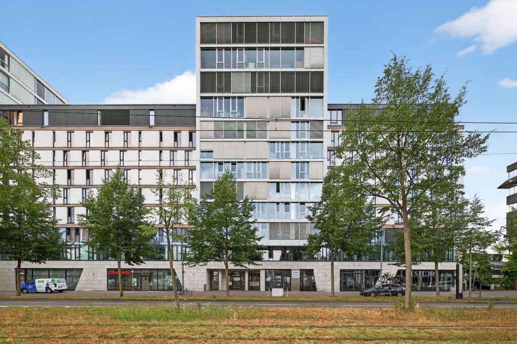 HUST Immobilien GmbH & Co. KG - Immobilienangebot - Karlsruhe - Alle - Moderne Designer-Wohnung mit 3 Zimmern,  2 Bädern & TG - Wohnen über den Dächern von Karlsruhe!