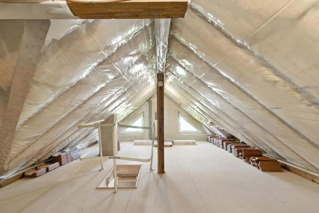 HUST Immobilien GmbH & Co. KG - Immobilienangebot - Marxzell - Alle - Viel Platz, viele Möglichkeiten – Ihr neues Zuhause in traumhafter Lage von Pfaffenrot! EFH mit ELW