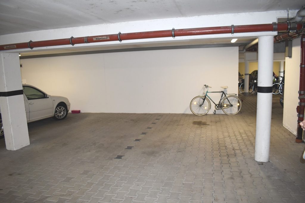 HUST Immobilien GmbH & Co. KG - Immobilienangebot - Pfinztal - Alle - Top ausgestattet! Gepflegte Penthouse-Wohnung mit 2 TG-Stellplätzen in Pfinztal-Berghausen