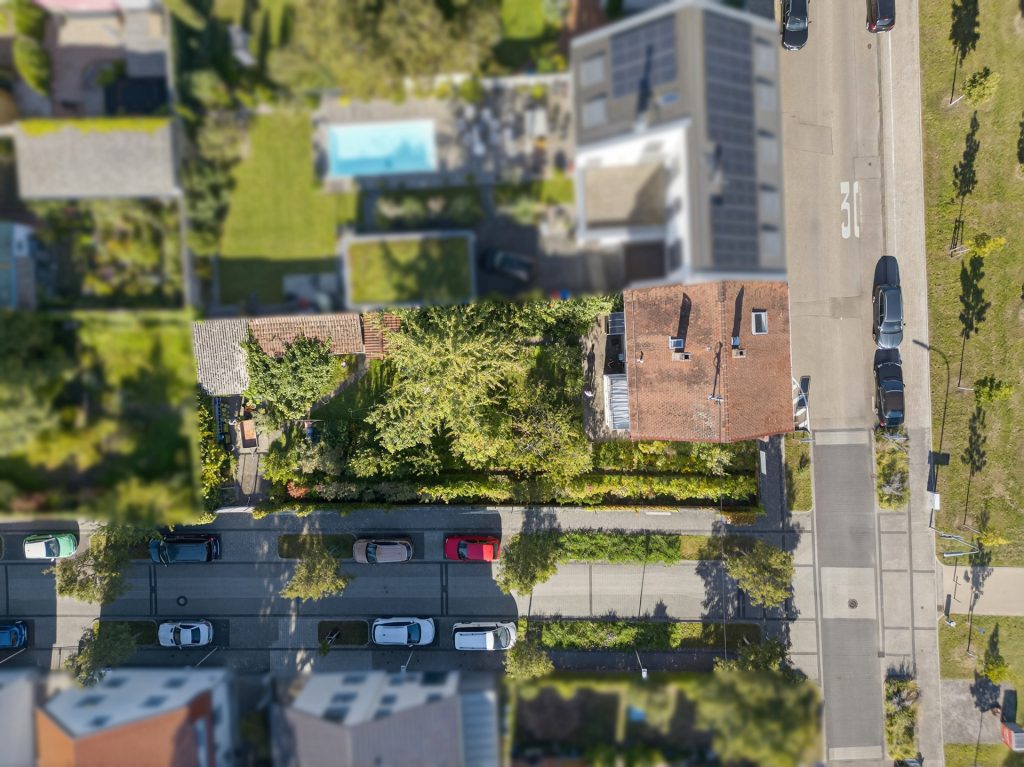 HUST Immobilien GmbH & Co. KG - Immobilienangebot - Karlsruhe / Neureut - Grundstücke - Großes Grundstück mit Bauplatz und 2-FH in bester Lage in Neureut - gegenüber Parkanlage!